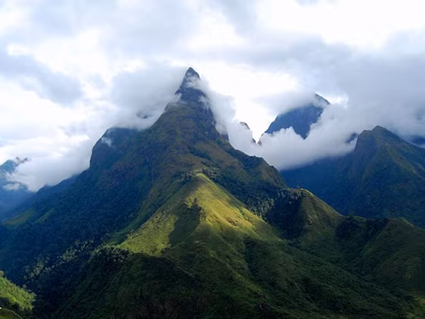Hoàng Liên Sơn lọt vào Top 10 điểm đến hứa hẹn nhất năm 2019