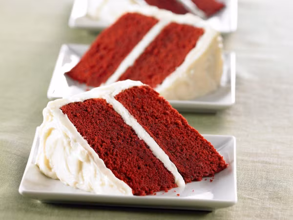 Dành cho các "tín đồ" bánh ngọt: Tất tần tật về chiếc bánh Red Velvet mà bạn thích mê!