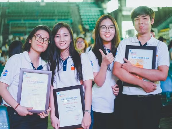 Tin nóng: 300 suất học bổng với ngân sách trên 60 tỷ đồng đang chờ bạn