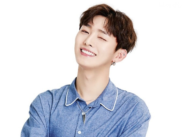 Debut khi đã 26 tuổi, Yoon Ji Sung (Wanna One) vẫn tin rằng chẳng bao giờ là quá muộn 
