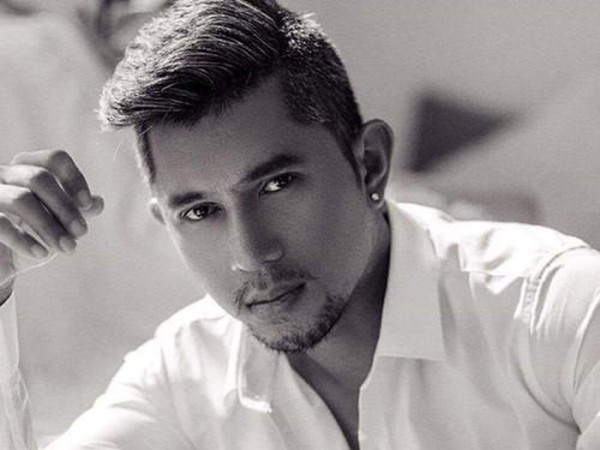 Lương Bằng Quang tự tin khoe gương mặt khác hoàn toàn sau khi phẩu thuật thẩm mỹ