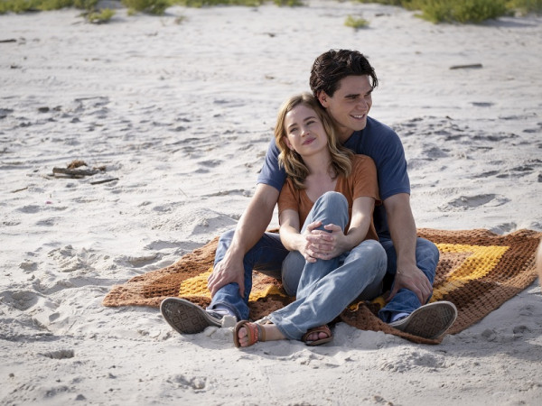 Hãy xem ngay những phim ca nhạc tràn đầy niềm vui này để tạm quên nỗi lo Covid-19