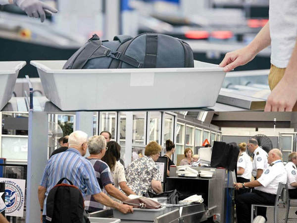 Hóa ra vật dụng quen thuộc này ở sân bay lại là ổ vi khuẩn dễ lây bệnh