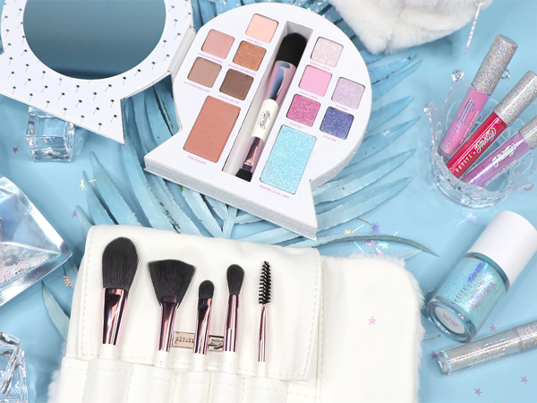 Đã có dòng sản phẩm trang điểm dành cho những cô nàng Gen Z “siêu nhí” từ 4 tuổi nè!