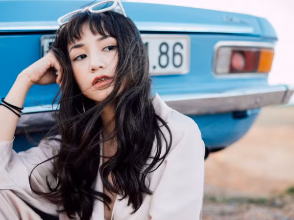 Salim kể chuyện tình yêu cùng... 4 trai đẹp trong MV mới của Trung Quân