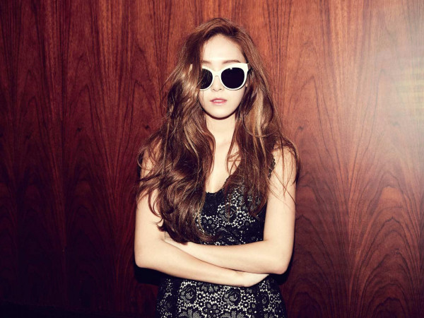 Ngạc nhiên chưa, SM Ent bắt tay với nhãn hiệu BLANC & ECLARE của Jessica Jung