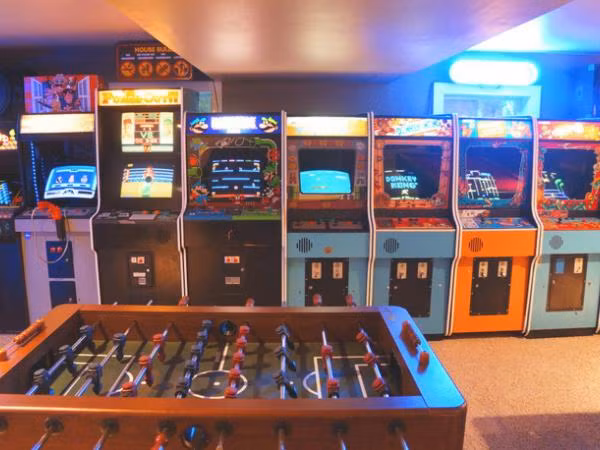 Chơi game thả ga, ăn pizza thoả thích tại phiên chợ cuối tuần của nhà Hoa