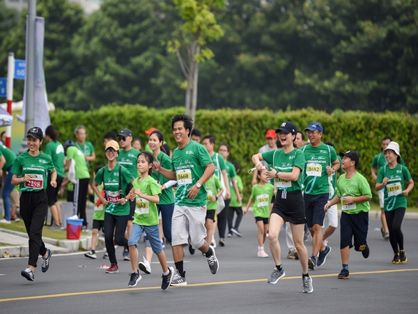 Hơn 2600 người chạy bộ gây quỹ trồng cây cho Cần Giờ 