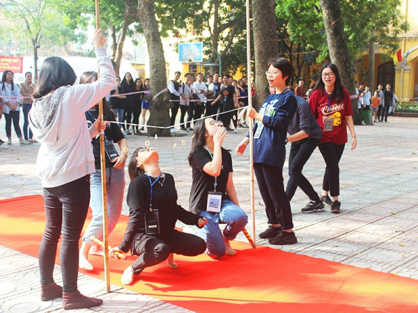 “Diện mạo” mới thân thiện hơn của môn Thể dục, teen học “khỏe re”!