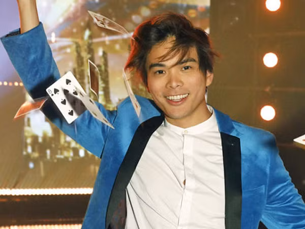 “Thần bài” Shin Lim trở thành “quán quân của những quán quân”