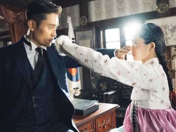"Mr. Sunshine" bị fan Việt "lạnh nhạt" nhưng vẫn là "bom tấn" tại Hàn Quốc