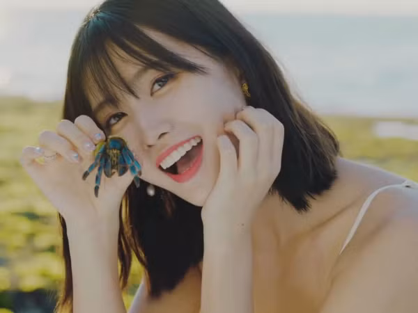 Chỉ qua một câu hát, Momo (TWICE) đã bị chê kỹ năng kém, phát âm dở