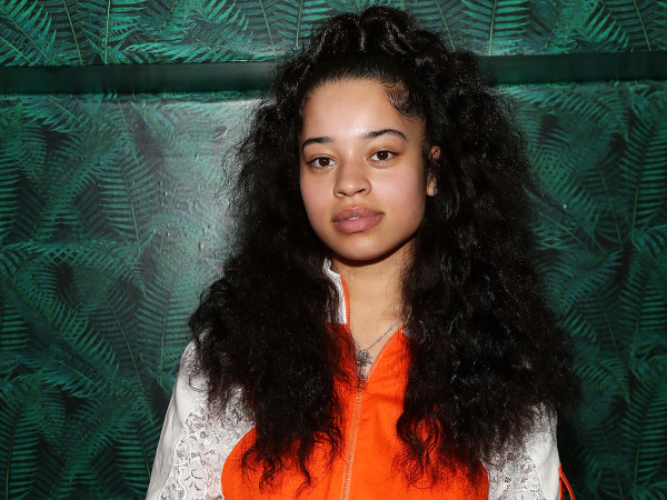 Ella Mai: Cô nàng tân binh "khủng long" sở hữu "chiếc bùa yêu” đầy mê lực