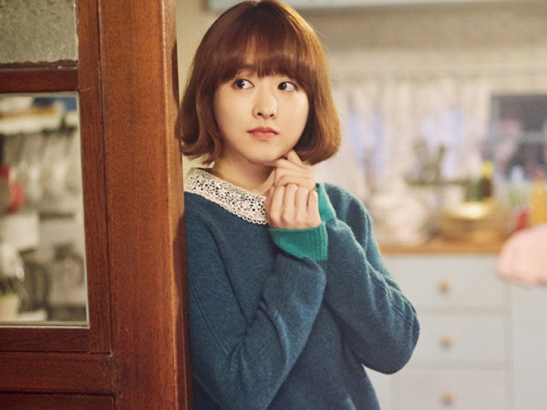 Park Bo Young hẹn hò với một chàng trai vô tình gặp trong nhà hàng?