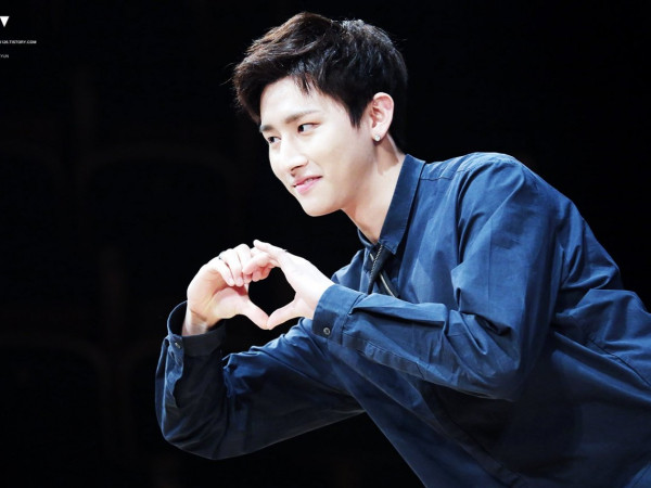 Nhờ hành động "ga-lăng" của mình, I.M (Monsta X) đốn ngã biết bao trái tim người hâm mộ