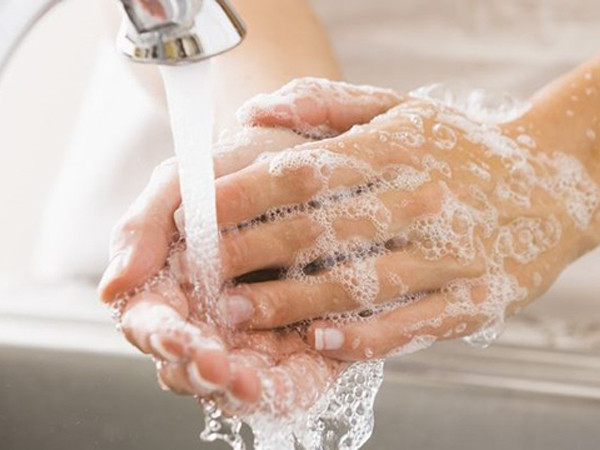 Cách phòng ngừa cảm lạnh khi giao mùa