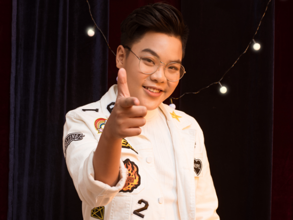 Á quân "The Voice Kids 2015" Tiến Quang tung bản mashup "Xuân mừng năm mới"