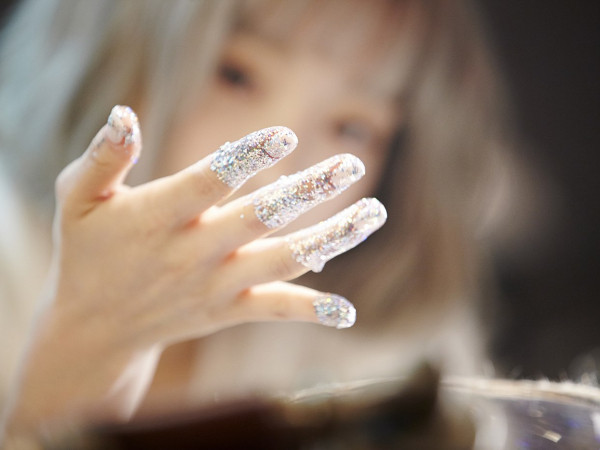 Nếu chưa biết thế nào là tay búp măng, bạn hãy ngắm bàn tay của các idol này ngay thôi