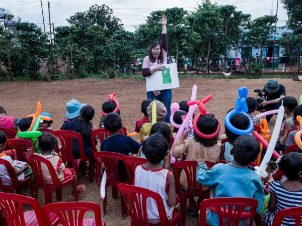 Sunbox - Hành trình lên rừng xuống biển của những bạn trẻ thành thị để gieo yêu thương và tử tế