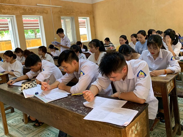 Thi THPT quốc gia 2019: Công an, viện kiểm sát thẩm định nhân thân cán bộ làm thi