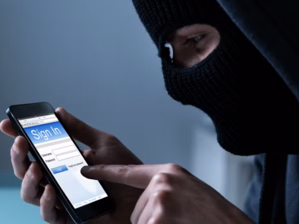 Hàng loạt sao Hàn bị hacker xâm nhập vào dữ liệu điện thoại và tống tiền