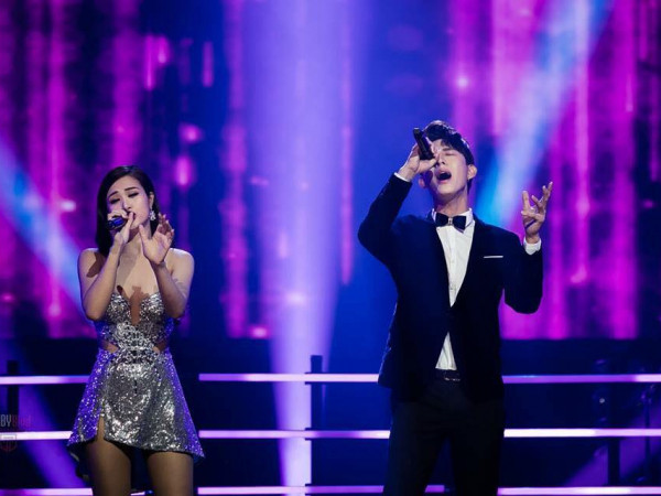 Đông Nhi và Song Luân cùng trải qua chuyến lưu diễn đầy biến động ở Mỹ