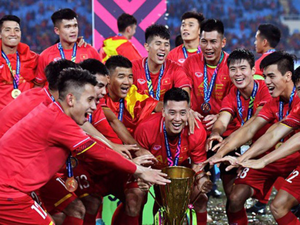 Hé lộ chiếc xe buýt đặc biệt đưa đón ĐT Việt Nam tại Asian Cup 2019