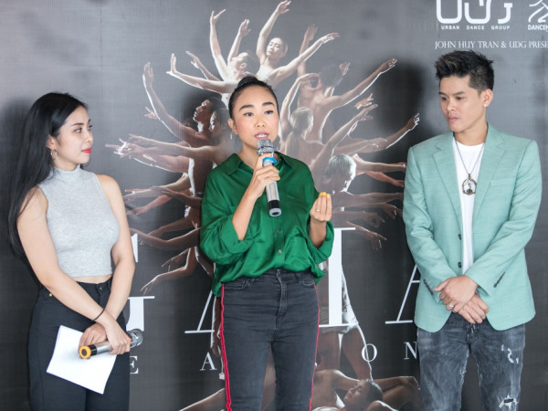 Đoan Trang xúc động khi John Huy Trần thực hiện liveshow về môi trường