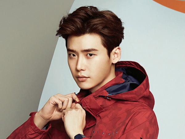 Lần đầu tiên vào vai phản diện, Lee Jong Suk được khen hết lời