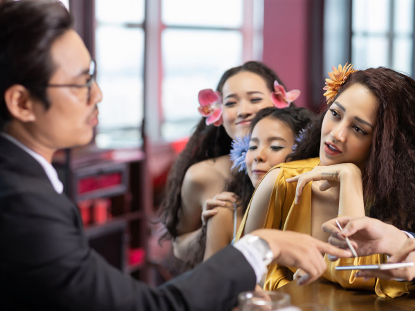 Chẳng thể ngờ “người tình” trong MV mới của Bảo Anh lại là Kiều Minh Tuấn