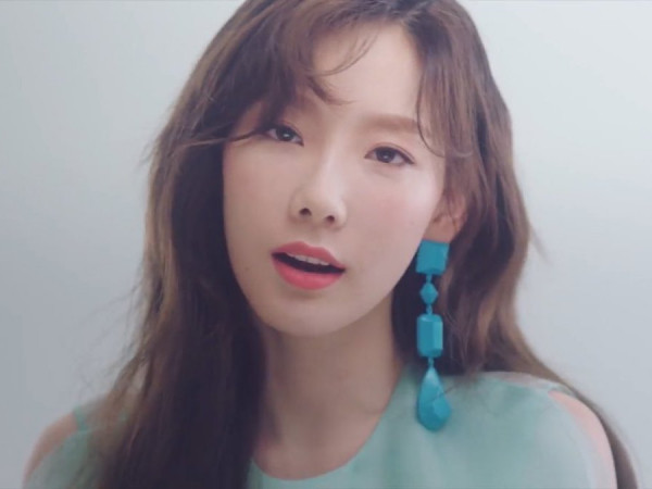 Taeyeon (SNSD) đúng là chiều fan nhất quả đất, đế tóc mái xoăn cũng là vì fan thích thế 
