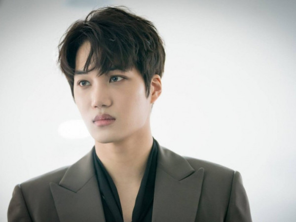 Còn ai khổ tâm hơn Kai (EXO), lời bài hát thì nhớ mà mật khẩu Instagram thì quên