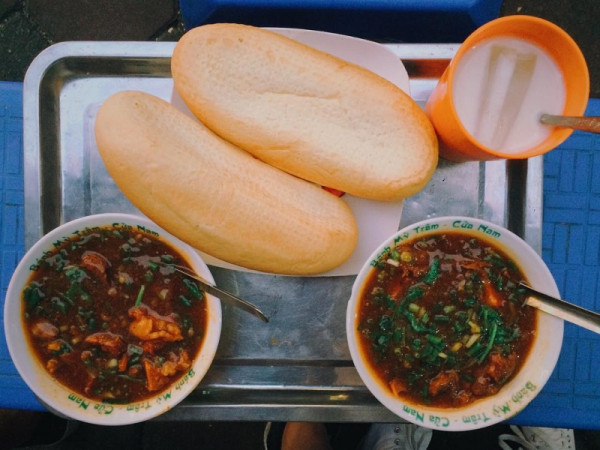 Các cửa hàng bánh mì truyền thống ngon "hớp hồn" ở Hà Nội