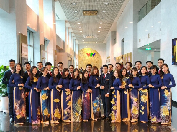 Đoàn đại biểu SSEAYP Việt Nam 2018 "đại náo" trường quay "Bữa trưa vui vẻ"