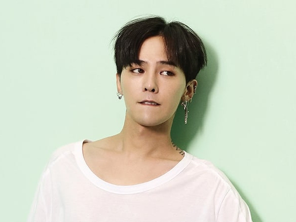 Thư fan gửi đến cho G-Dragon quá nhiều, làm hết cả mực in và giấy của cơ sở quân đội