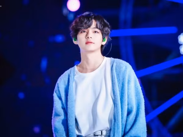 Đâu chỉ có gương mặt đẹp hoàn hảo, V (BTS) còn một thứ khác khiến fan trầm trồ