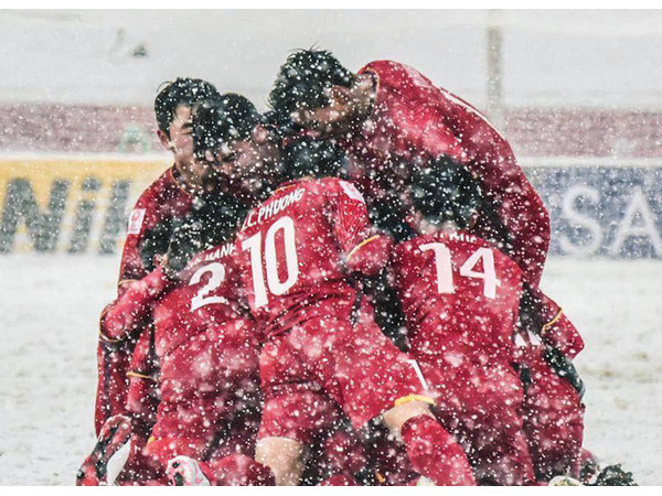 Những mốc thời gian hạnh phúc: Tuổi 17 của tôi có sắc đỏ U23 Việt Nam