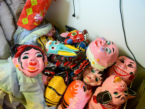 Gia đình làm mặt nạ giấy bồi cuối cùng ở phố cổ Hà Nội