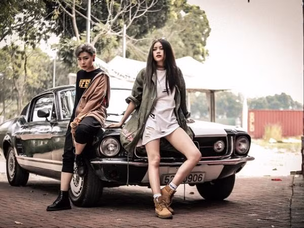 Nhóm X-Twins đội nắng, dầm mưa quay MV liên tục suốt 19 giờ