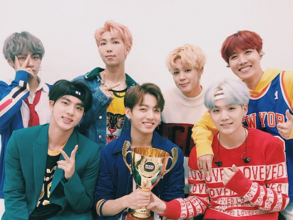 BTS vượt qua G-Dragon trở thành nghệ sĩ Hàn Quốc được theo dõi nhiều nhất trên Twitter