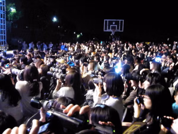 Bạn có biết điểm khác biệt lớn nhất giữa fansite Hàn Quốc, Nhật Bản và Trung Quốc không?