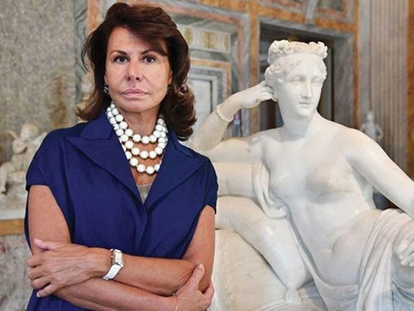 Ý: Giám đốc triển lãm phải ra tòa vì… tập gym trong giờ làm việc