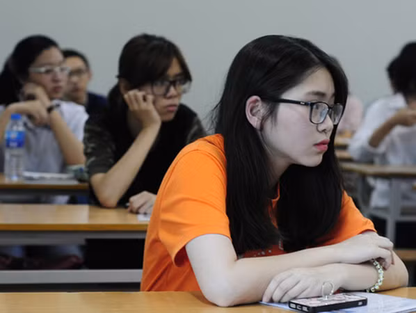 Chấm thi THPT Quốc gia 2018: Đã có điểm 10 môn Giáo dục công dân