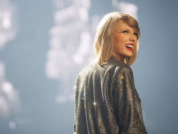 Người người bận bàn tán về concept album mới của Taylor Swift, nhưng thực tế là...