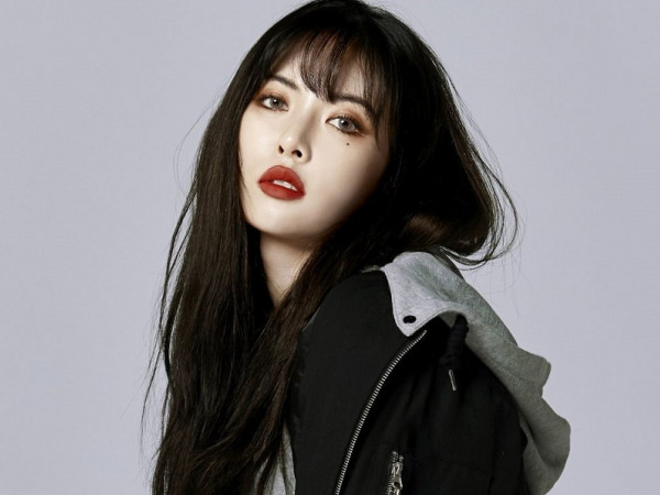 Đâu phải idol nào cũng có may mắn debut một lần là nổi tiếng ngay lập tức