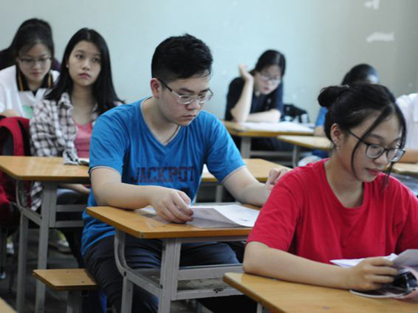 Hà Nội: Khảo sát lớp 12 chuẩn bị kì thi THPT quốc gia