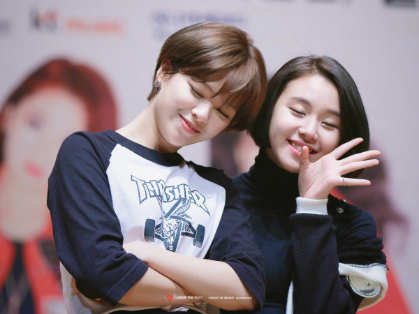 Những idol đảm nhận nhiệm vụ siêu đặc biệt trong nhóm, không có họ là không xong