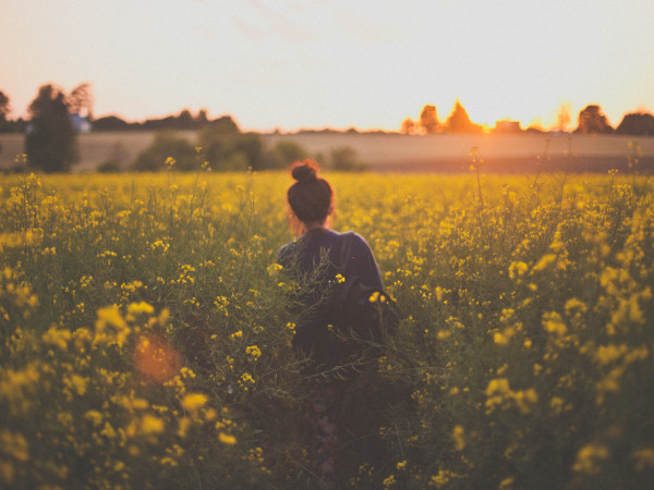 “Những mốc thời gian hạnh phúc”: Tuổi chênh vênh của mình ơi, xin đừng tuyệt vọng 