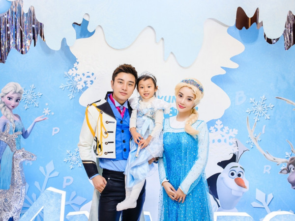 Giả Nãi Lượng - Lý Tiểu Lộ chính thức ly hôn, bé Điềm Hinh sẽ sống với mẹ