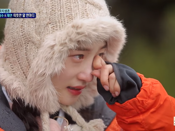 Mẹ muốn gặp cũng khó, dường như MBK đang để Chae Yeon "gánh" lịch trình của cả công ty